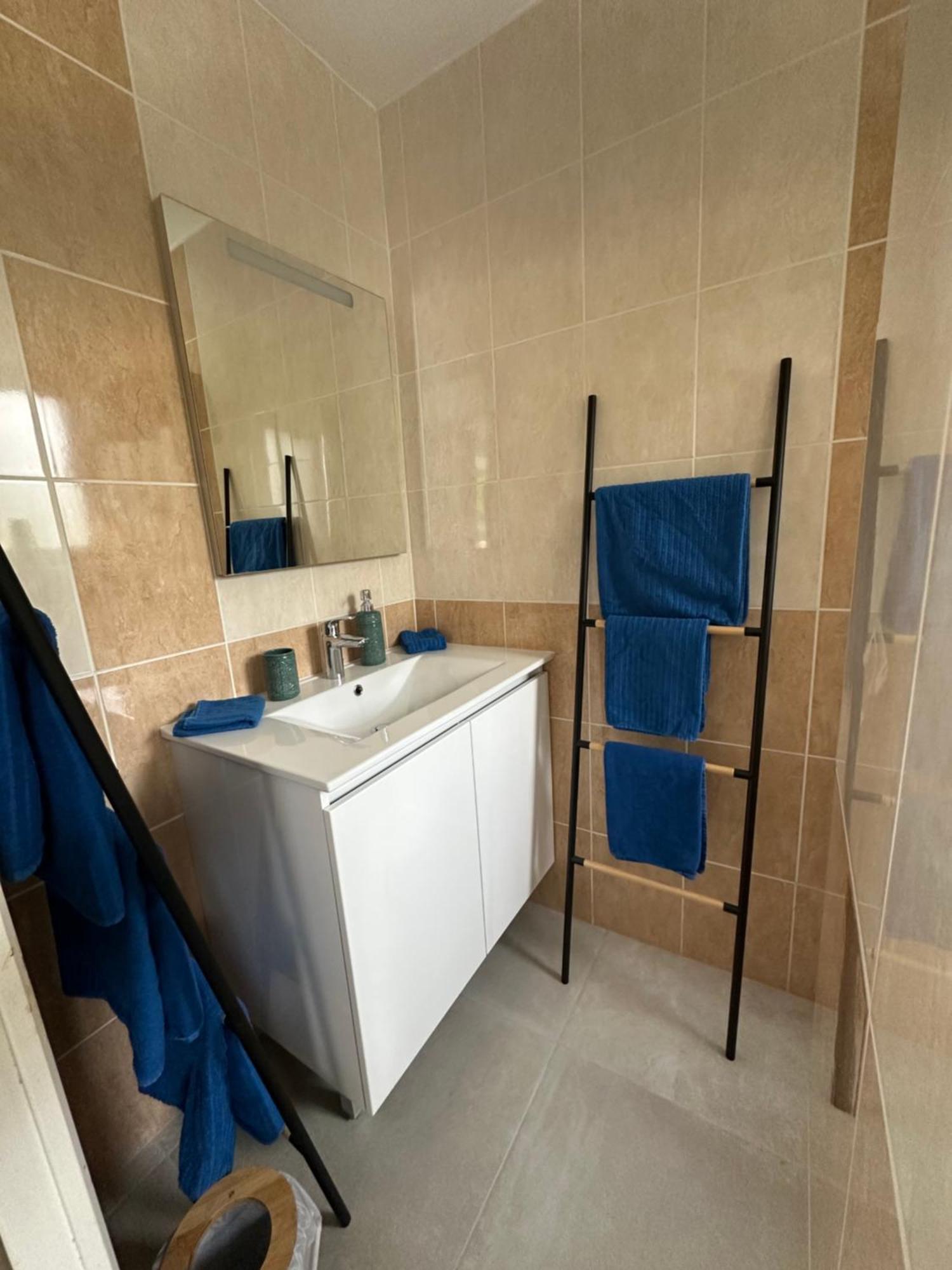 קולוויל-סור-מר Chambres D'Hotes Le Clos Tassin מראה חיצוני תמונה