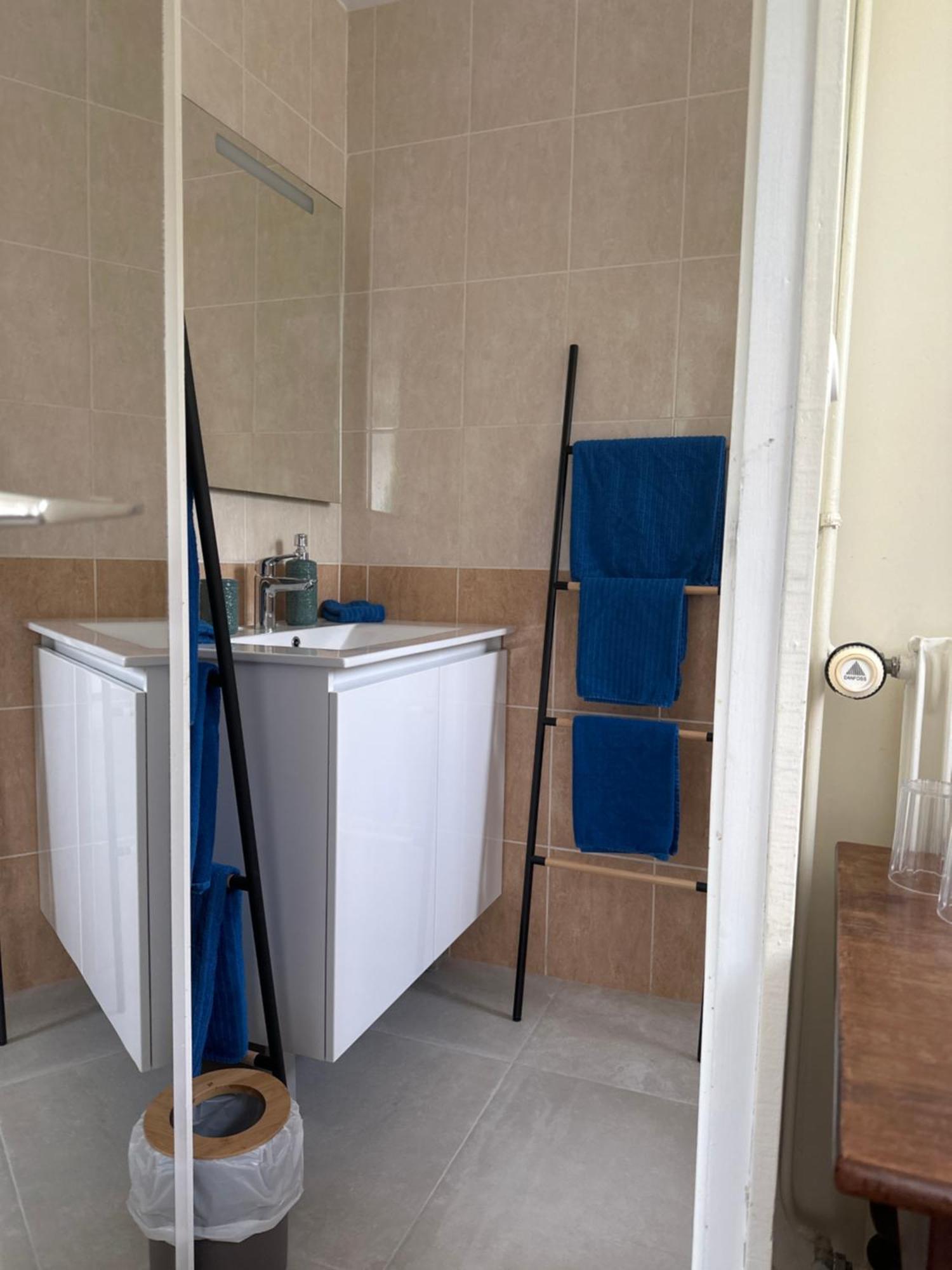 קולוויל-סור-מר Chambres D'Hotes Le Clos Tassin מראה חיצוני תמונה