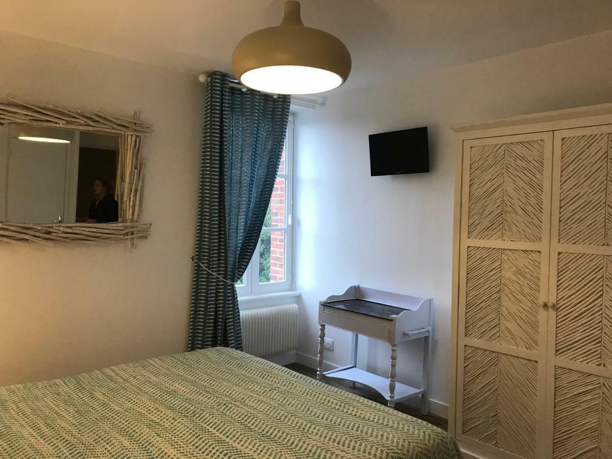 קולוויל-סור-מר Chambres D'Hotes Le Clos Tassin מראה חיצוני תמונה